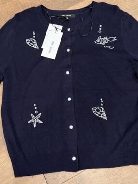 NWT Chloe + Jasmine ocean embroidered cardigan with silver shell buttons - L